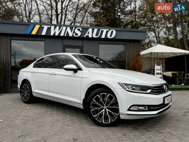 Седан Volkswagen Passat 2016 в Одессе