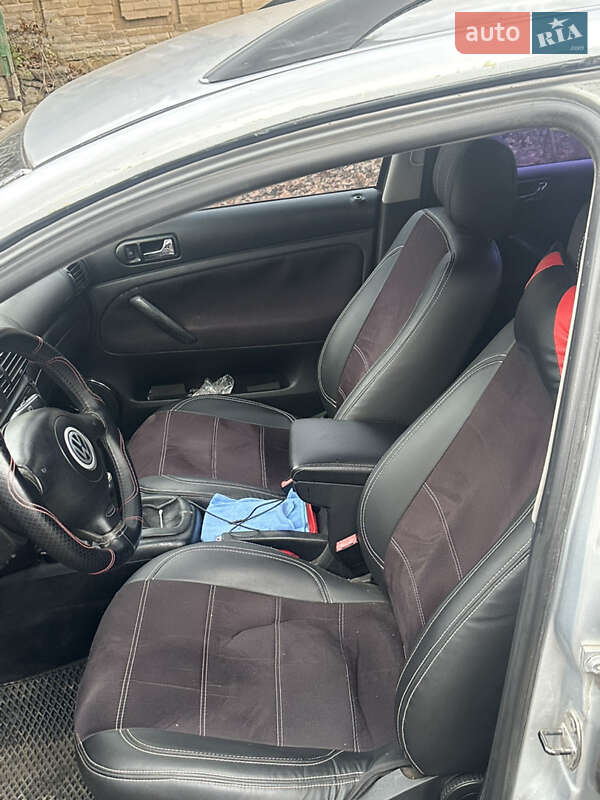 Універсал Volkswagen Passat 2003 в Краматорську