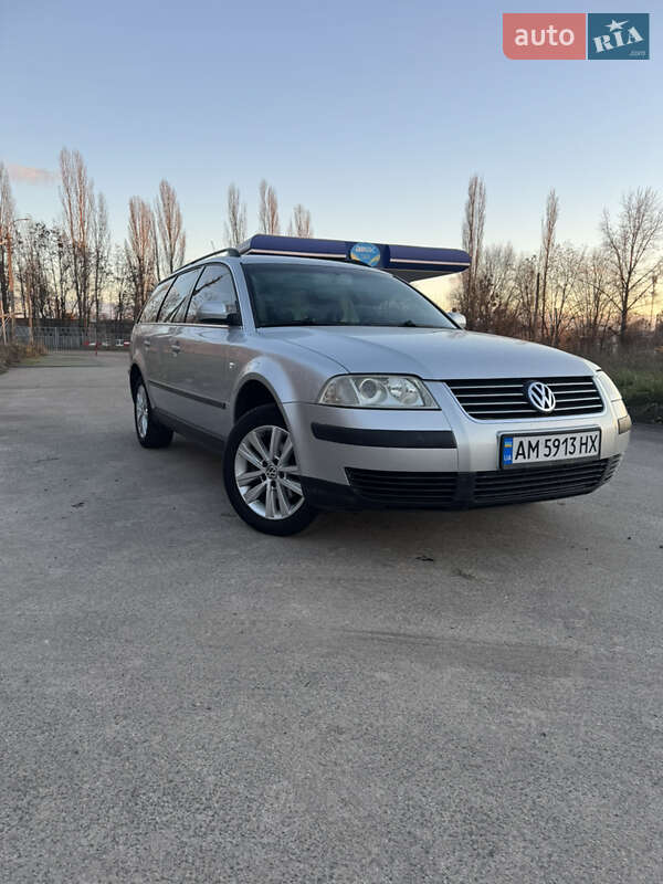 Универсал Volkswagen Passat 2003 в Житомире