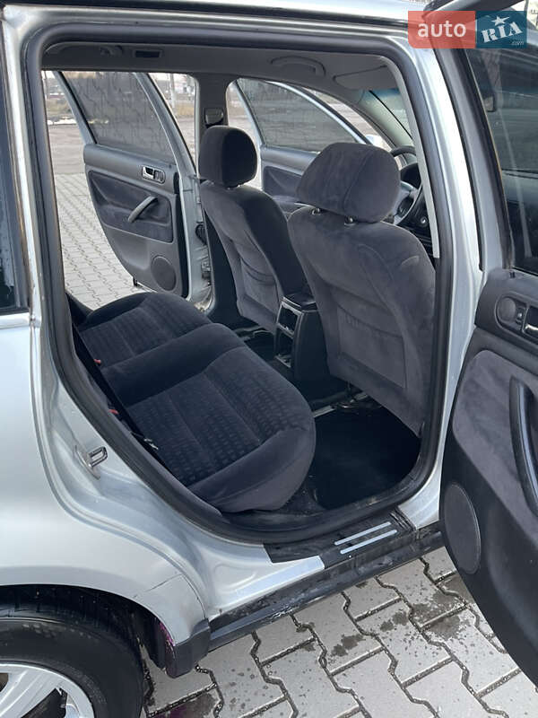 Універсал Volkswagen Passat 2003 в Коростені