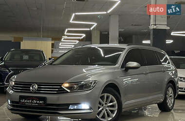 Универсал Volkswagen Passat 2015 в Николаеве