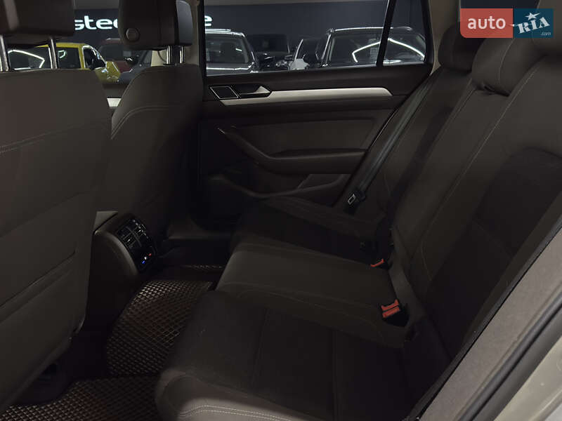 Универсал Volkswagen Passat 2015 в Николаеве