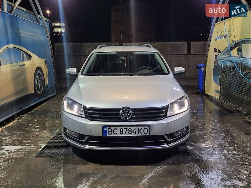 Универсал Volkswagen Passat 2012 в Львове