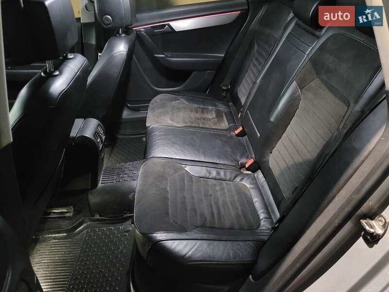 Универсал Volkswagen Passat 2012 в Львове