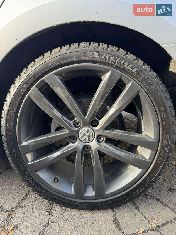 Седан Volkswagen Passat 2016 в Киеве фото 24 Седан Volkswagen Passat 2016 в Киеве