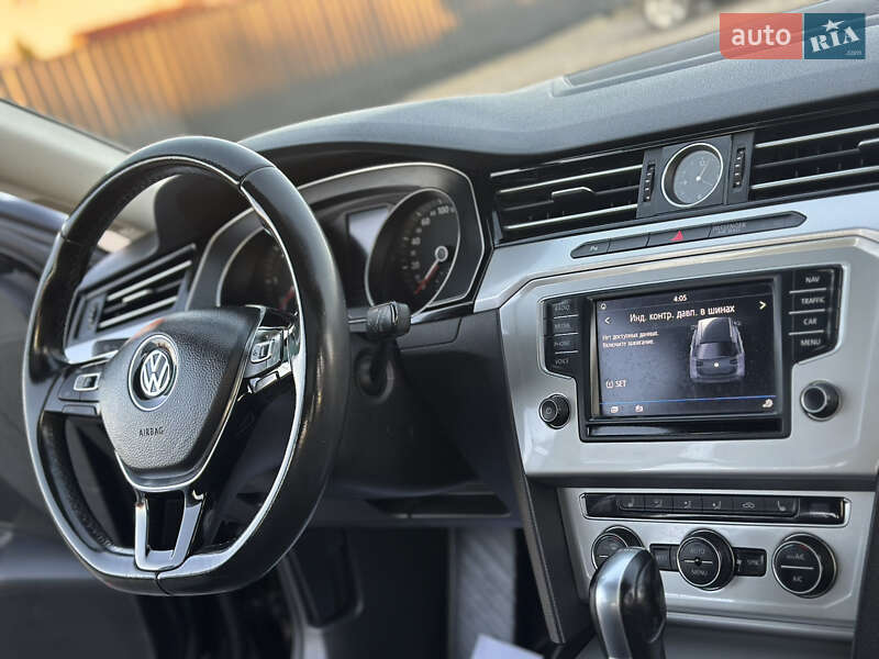 Универсал Volkswagen Passat 2017 в Берегово фото 19 Универсал Volkswagen Passat 2017 в Берегово