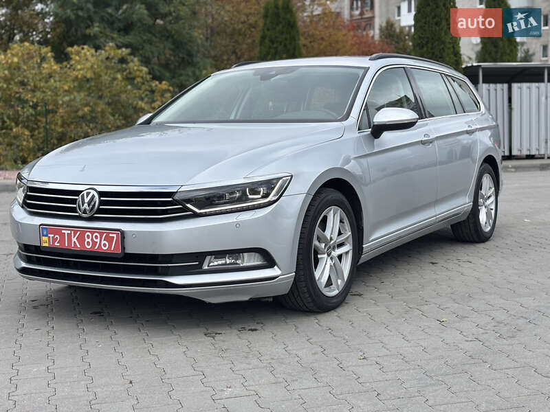 Универсал Volkswagen Passat 2017 в Житомире