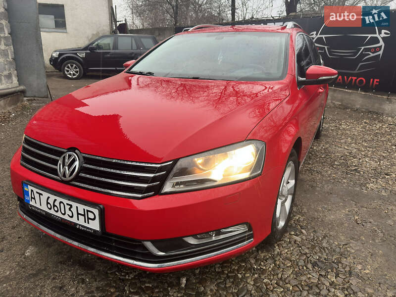 Універсал Volkswagen Passat 2012 в Івано-Франківську