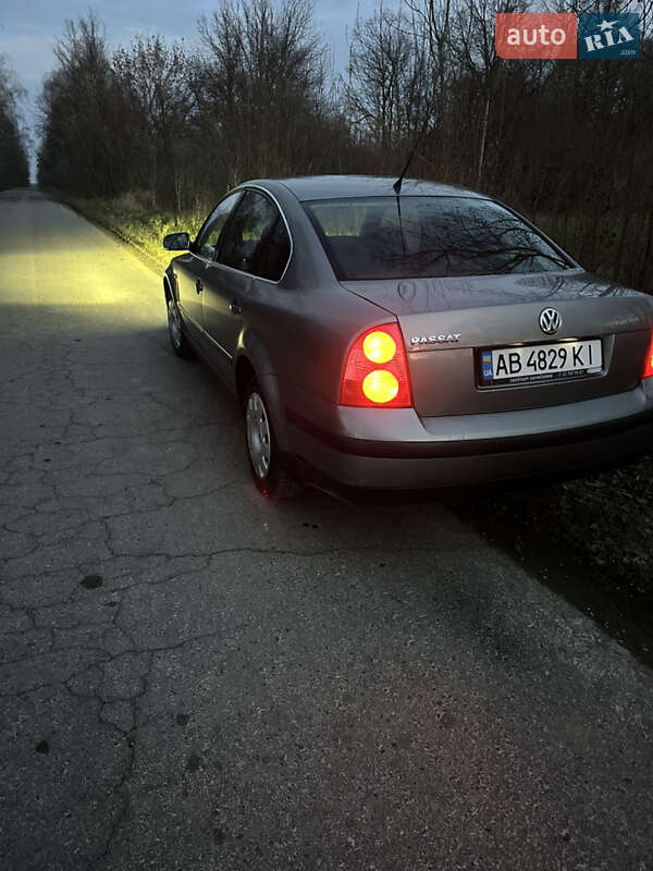 Седан Volkswagen Passat 2002 в Виннице