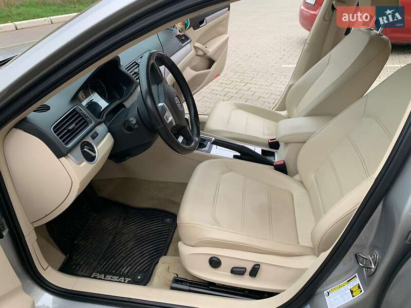 Седан Volkswagen Passat 2012 в Одесі