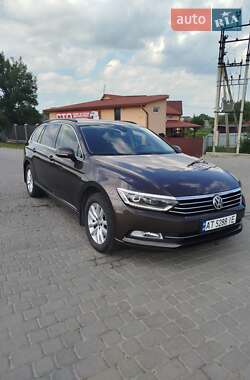 Універсал Volkswagen Passat 2015 в Івано-Франківську