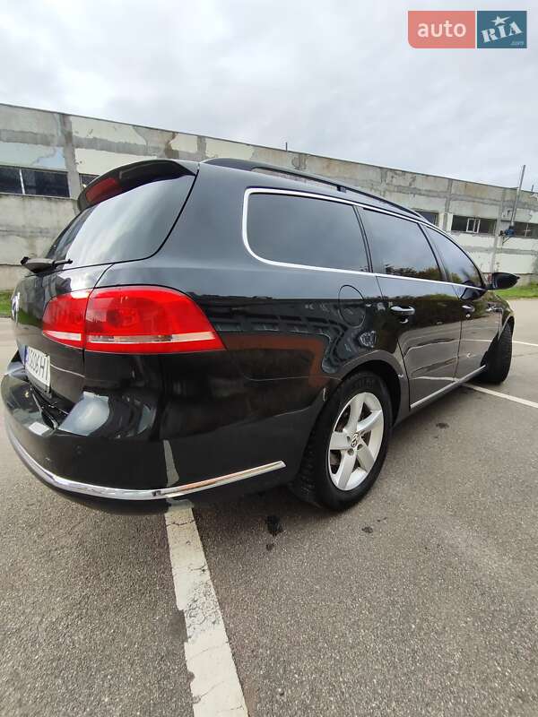 Универсал Volkswagen Passat 2011 в Кропивницком