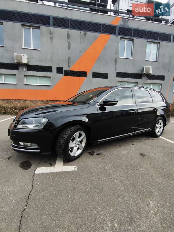 Универсал Volkswagen Passat 2011 в Кропивницком