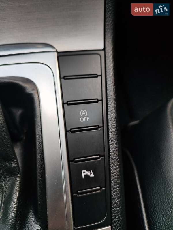 Универсал Volkswagen Passat 2011 в Кропивницком