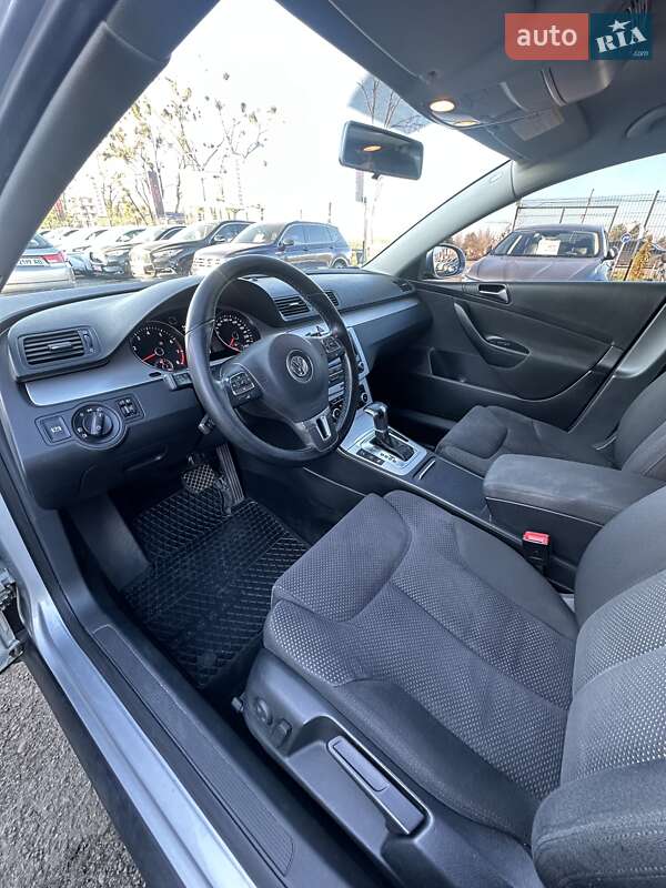 Универсал Volkswagen Passat 2010 в Белогородке