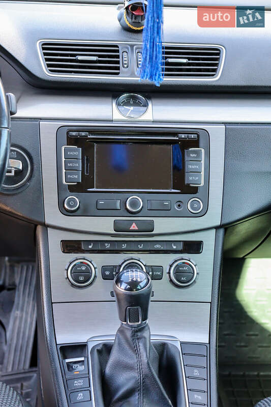 Универсал Volkswagen Passat 2013 в Львове