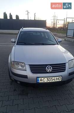 Универсал Volkswagen Passat 2003 в Рожище