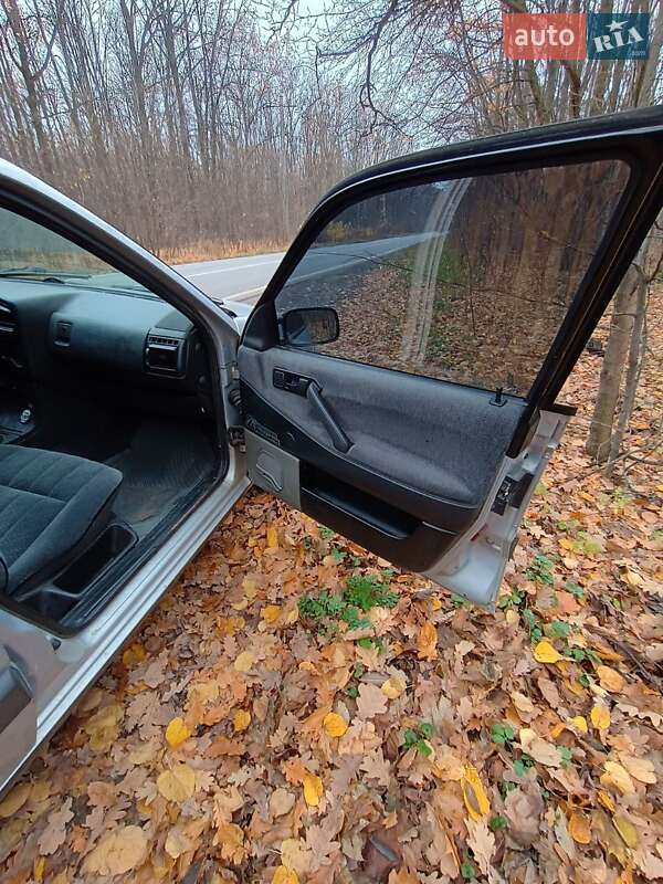 Универсал Volkswagen Passat 1993 в Харькове