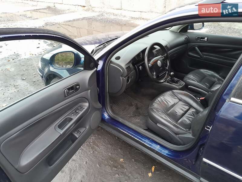 Универсал Volkswagen Passat 2004 в Любомле