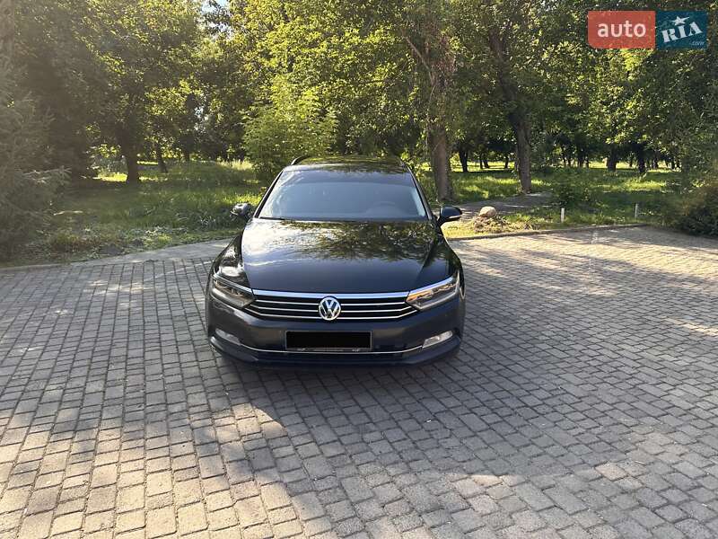 Универсал Volkswagen Passat 2015 в Мостиске фото Универсал Volkswagen Passat 2015 в Мостиске