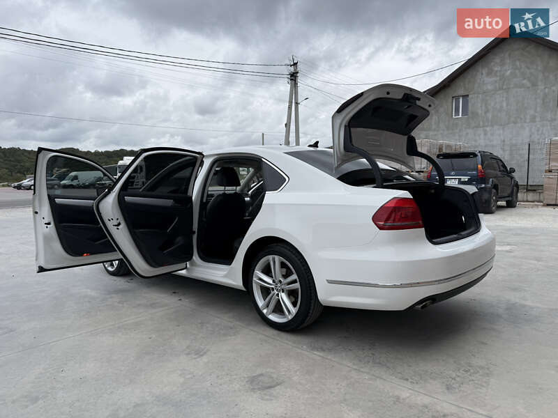 Седан Volkswagen Passat 2012 в Теребовле