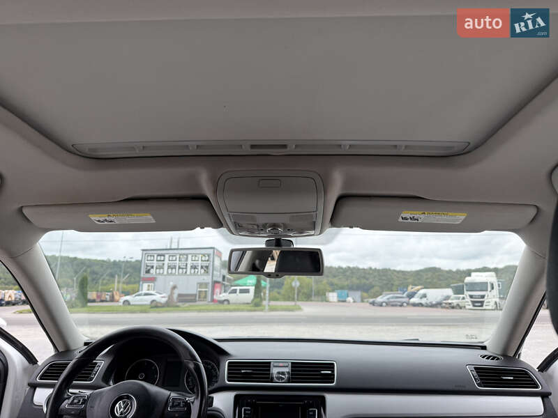 Седан Volkswagen Passat 2012 в Теребовле