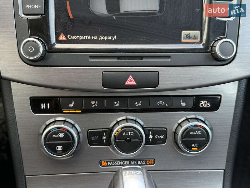 Универсал Volkswagen Passat 2014 в Стрые