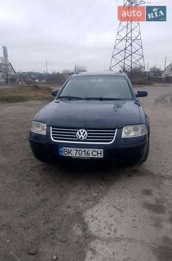 Универсал Volkswagen Passat 2003 в Костополе