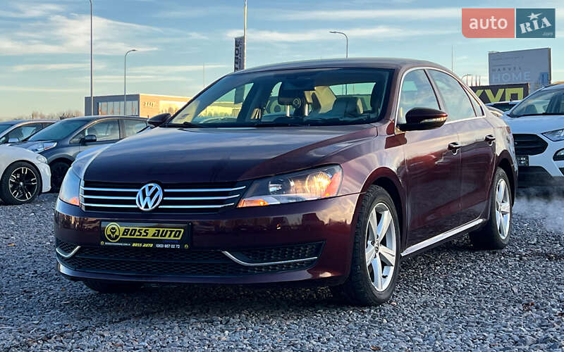 Седан Volkswagen Passat 2011 в Львові