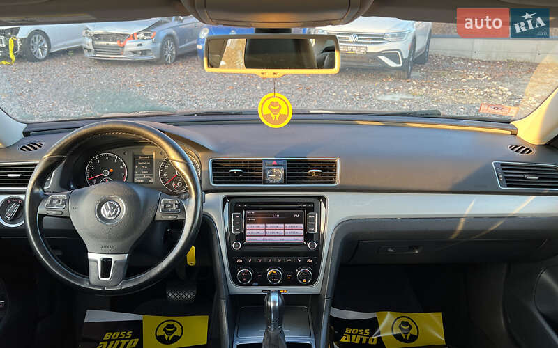 Седан Volkswagen Passat 2011 в Львові