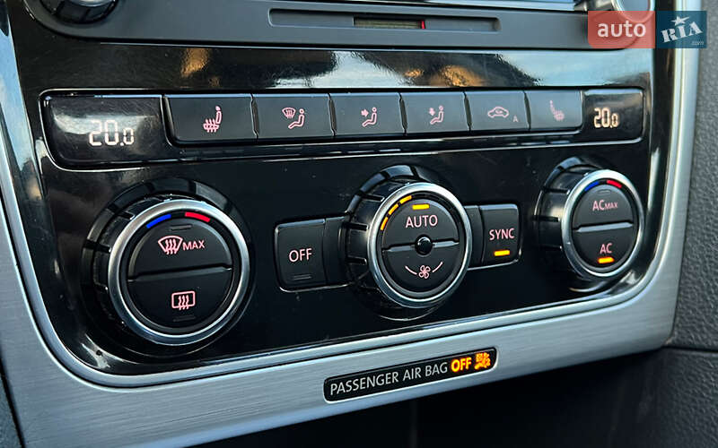 Седан Volkswagen Passat 2011 в Львові