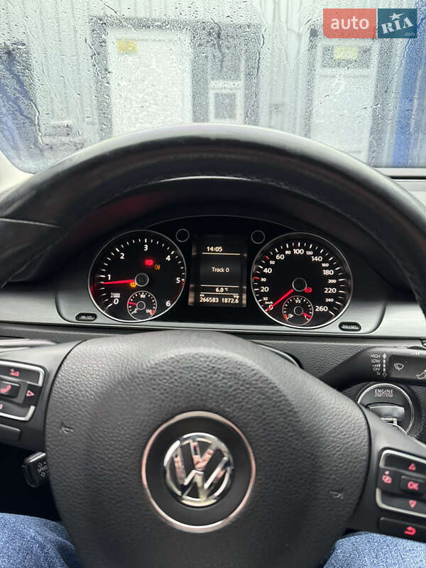 Универсал Volkswagen Passat 2012 в Вознесенске