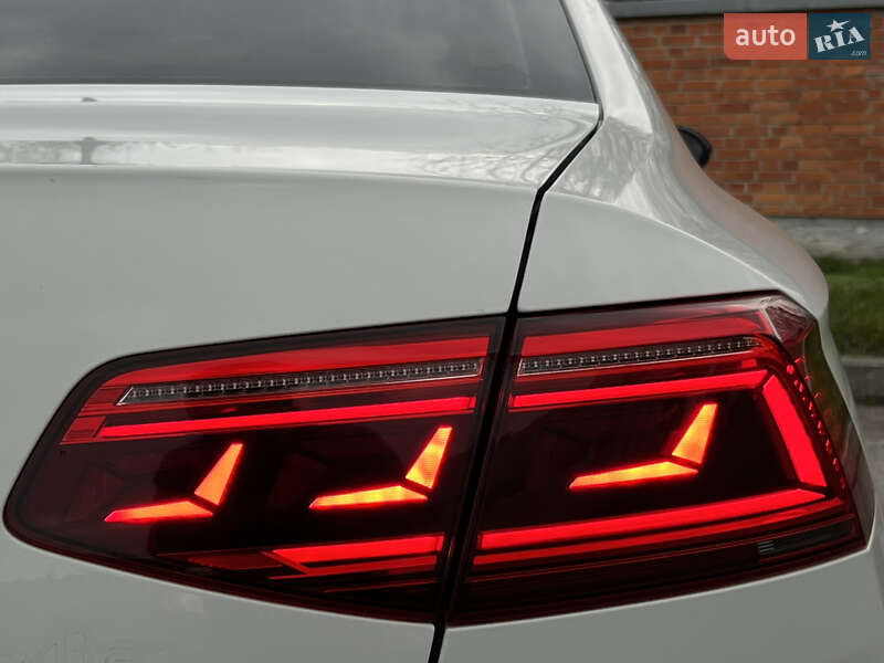 Седан Volkswagen Passat 2021 в Дрогобыче