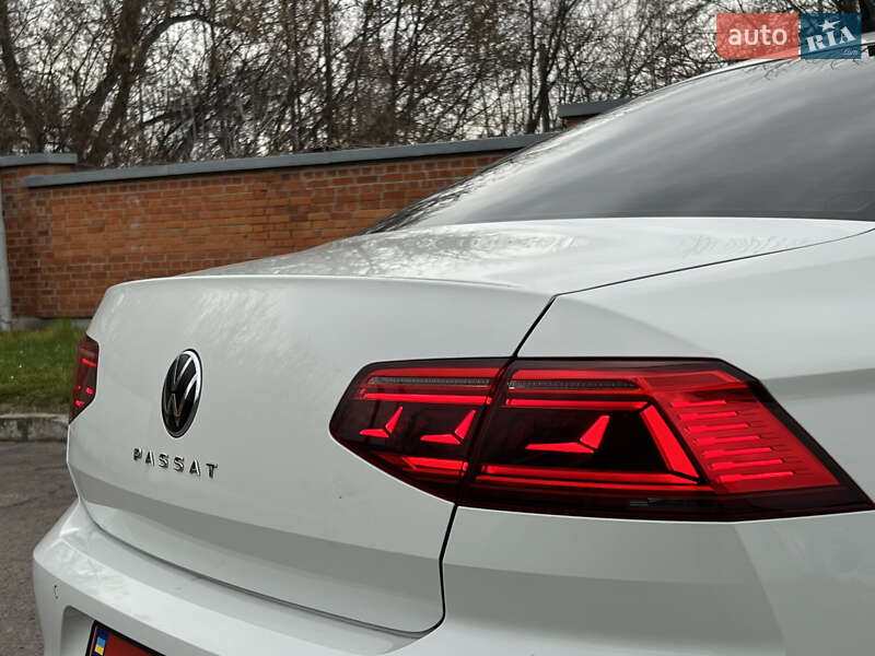 Седан Volkswagen Passat 2021 в Дрогобыче