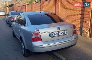 Седан Volkswagen Passat 2004 в Богдановке