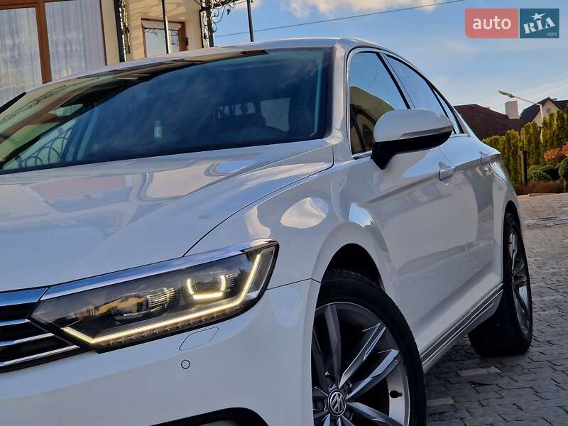 Седан Volkswagen Passat 2016 в Дрогобыче