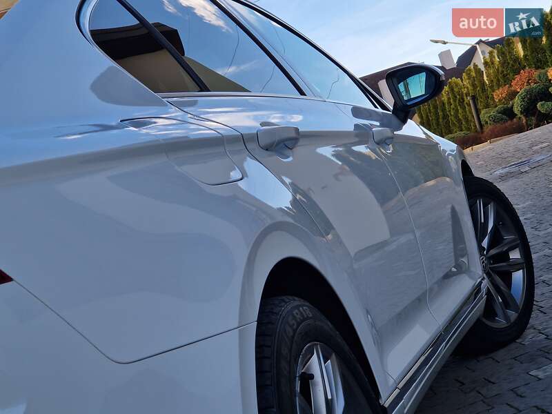 Седан Volkswagen Passat 2016 в Дрогобыче