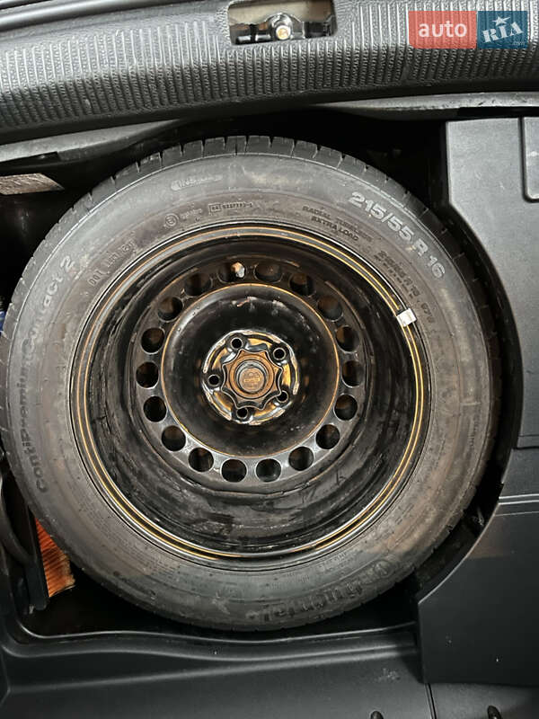 Универсал Volkswagen Passat 2009 в Долине