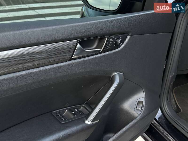Седан Volkswagen Passat 2021 в Одессе