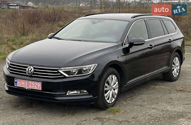 Универсал Volkswagen Passat 2019 в Костополе