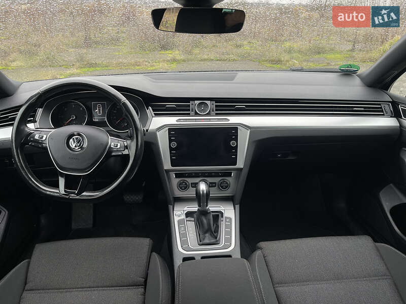 Универсал Volkswagen Passat 2019 в Костополе