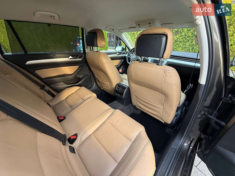 Универсал Volkswagen Passat 2015 в Стрые