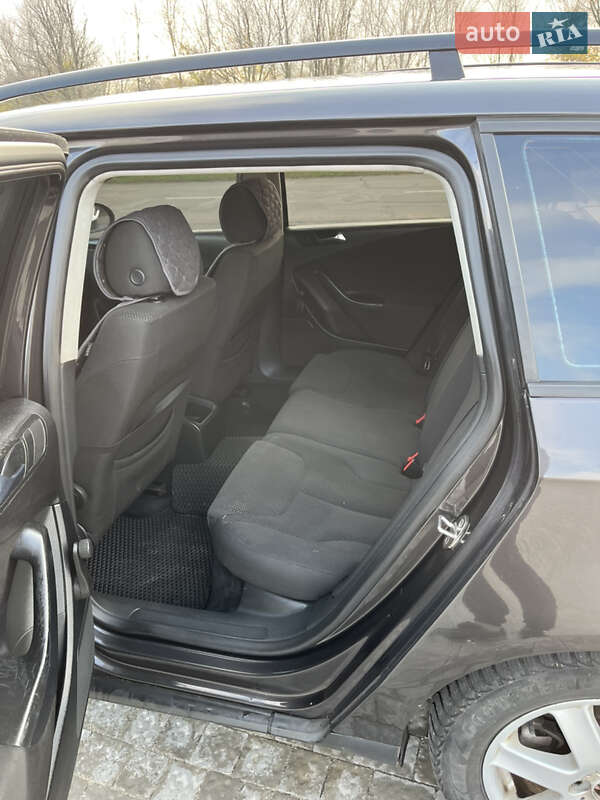 Универсал Volkswagen Passat 2006 в Запорожье