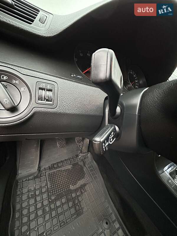 Универсал Volkswagen Passat 2005 в Житомире