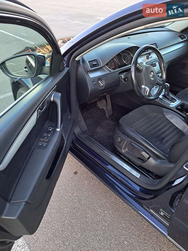 Седан Volkswagen Passat 2012 в Киеве фото 10 Седан Volkswagen Passat 2012 в Киеве