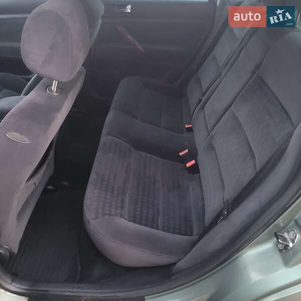 Седан Volkswagen Passat 2003 в Болехове