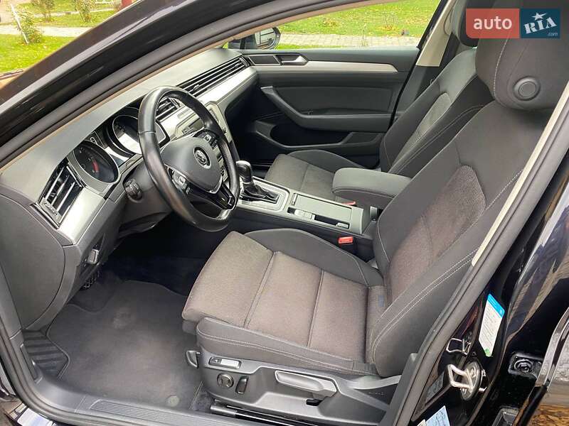 Універсал Volkswagen Passat 2016 в Володимирі