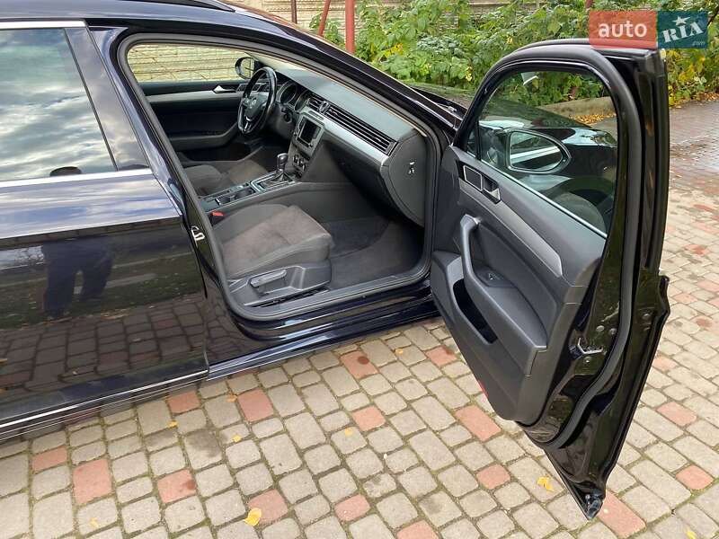 Універсал Volkswagen Passat 2016 в Володимирі