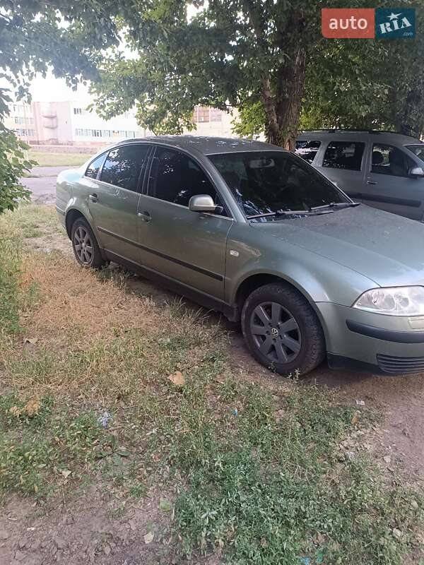 Седан Volkswagen Passat 2002 в Кривом Роге
