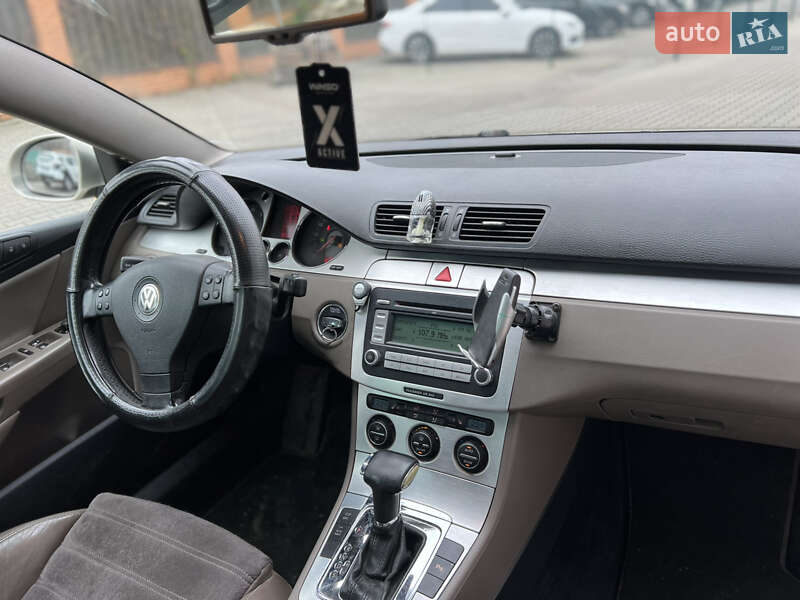 Седан Volkswagen Passat 2007 в Киеве
